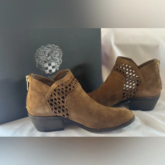 Vince Camuto VC-Perdula Pumpernickel Suede Booties - Picture 2 of 5